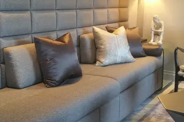 Altus Banquette